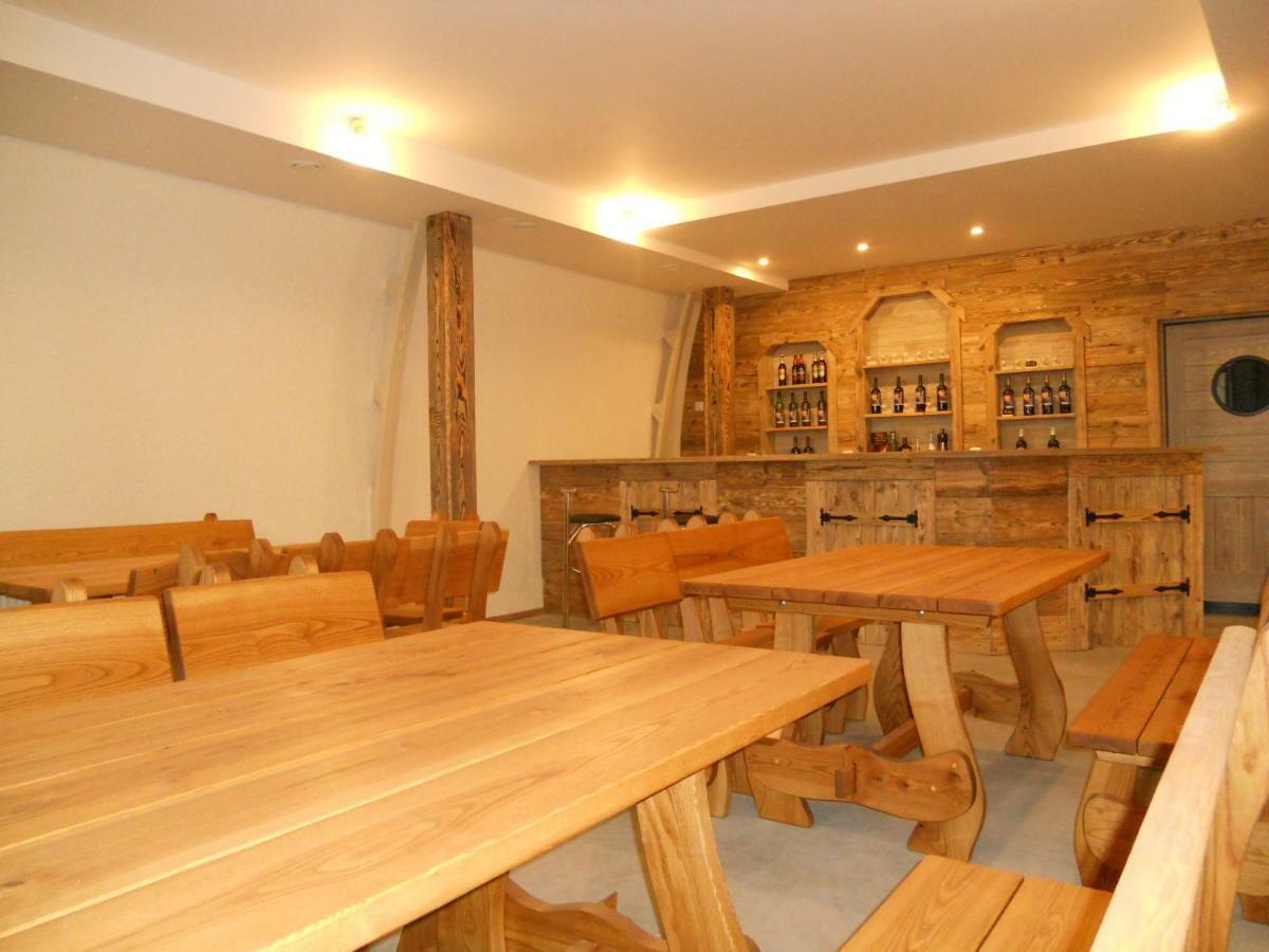 Vetras Hotel Rude Bagian luar foto