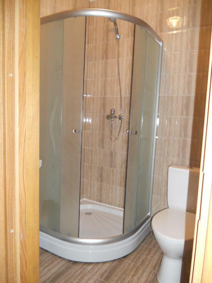 Vetras Hotel Rude Bagian luar foto